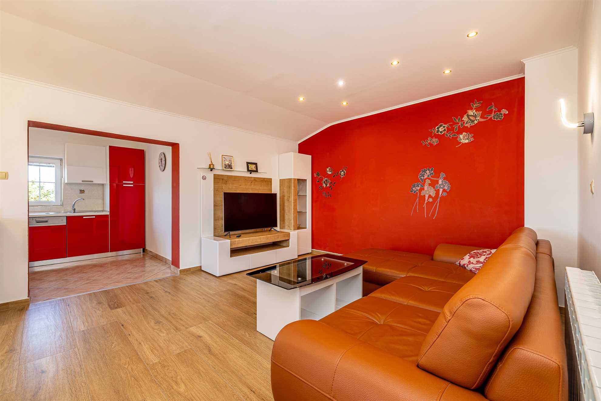 Apartman JENNY 1 s bazenom i pogledom na more
