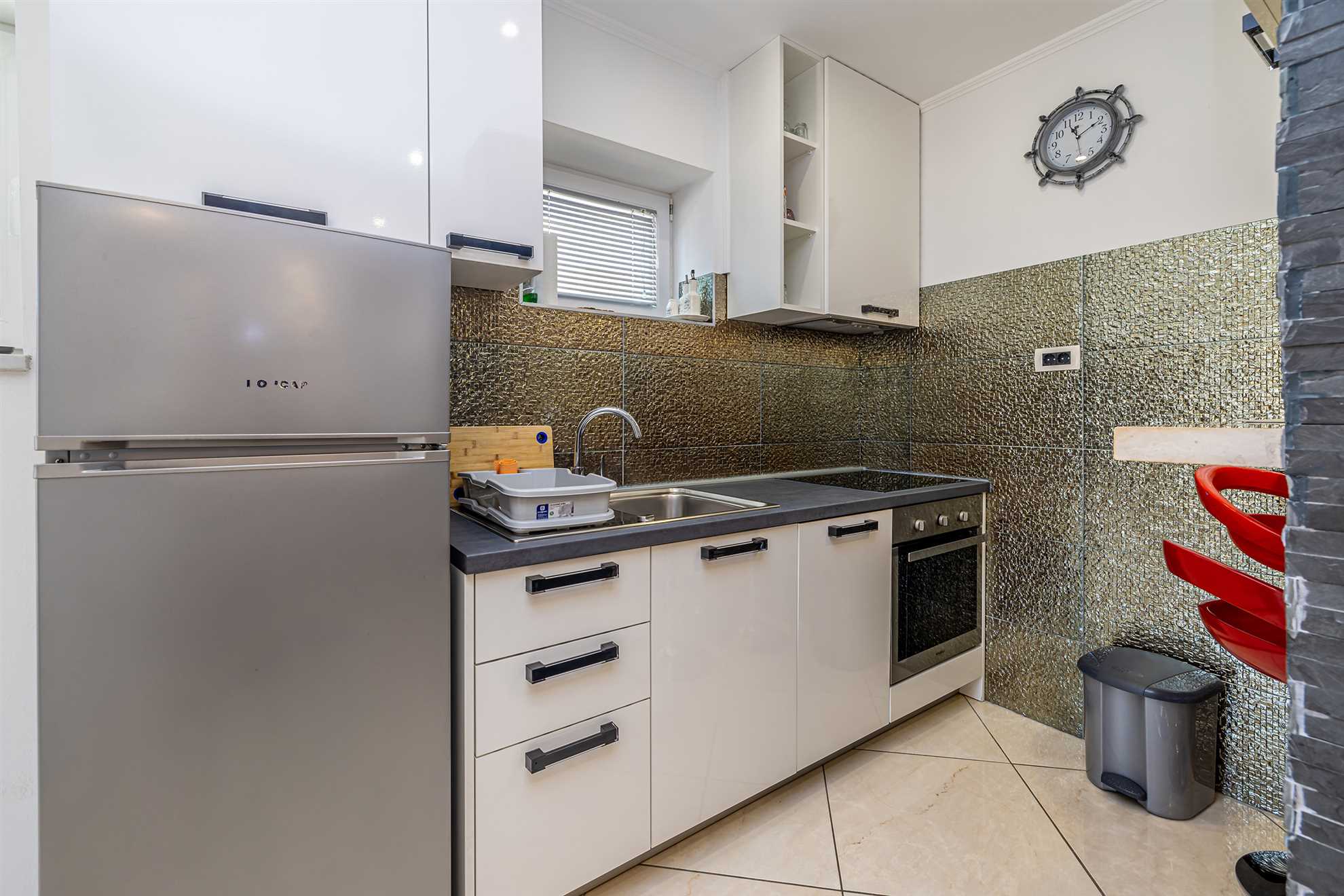 Apartment JENNY 2 with pool