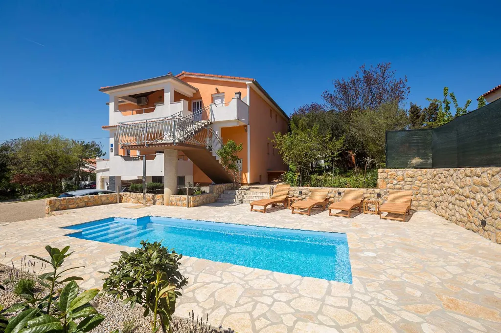 1-Bedroom Apartment in Pinezići for 3 Guests