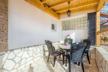 1-Bedroom Apartment in Pinezići for 3 Guests