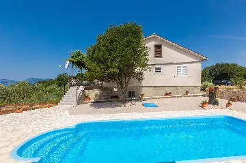 Krk 3-Bedroom Apartment with Private Pool