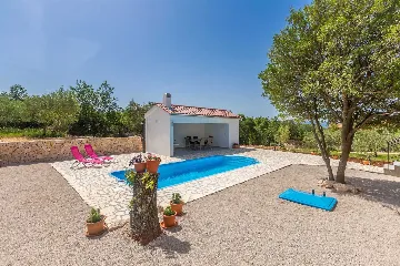 Krk 3-Bedroom Apartment with Private Pool