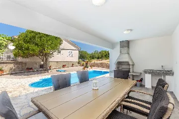 Krk 3-Bedroom Apartment with Private Pool