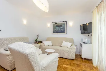 Krk 3-Bedroom Apartment with Private Pool