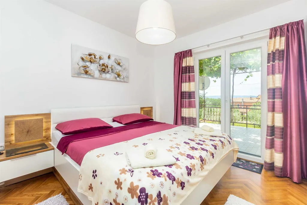 Krk 3-Bedroom Apartment with Private Pool
