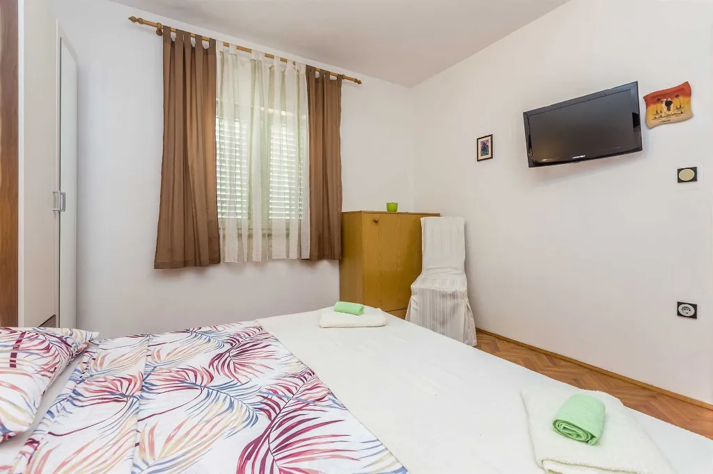 Krk 3-Bedroom Apartment with Private Pool