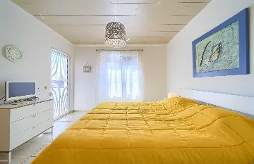 Linardići 3-Bedroom House with Private Pool & Jacuzzi