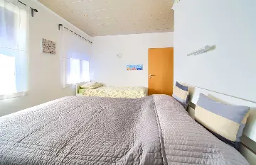 Linardići 3-Bedroom House with Private Pool & Jacuzzi