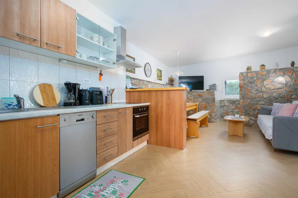 House in Brzac for Up to 5 Guests