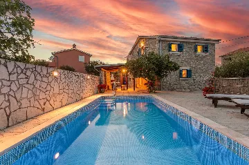 House in Brzac for Up to 5 Guests