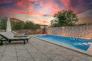 House in Brzac for Up to 5 Guests