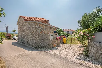 House in Brzac for Up to 5 Guests