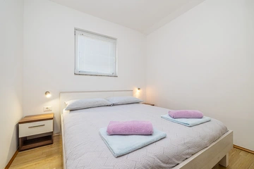 1-Bedroom Apartment with Private Pool in Linardići