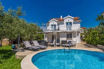 Brzac House with Private Pool for Up to 10