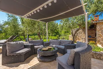 Brzac House with Private Pool for Up to 10