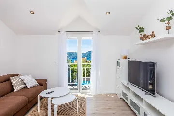 Brzac House with Private Pool for Up to 10