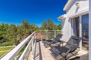 Brzac House with Private Pool for Up to 10