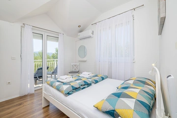 Brzac House with Private Pool for Up to 10