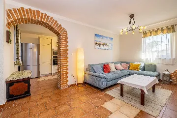 Linardići Villa with Private Pool, Jacuzzi & Sauna