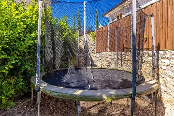 Linardići Villa with Private Pool, Jacuzzi & Sauna