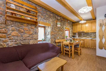 Air-Conditioned House in Vrh for Up to 5 Guests