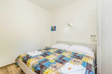 4-Bedroom House in Linardići for 8 Guests