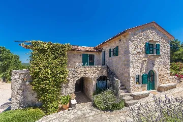 3-Bedroom House in Strilčići with Heated Pool