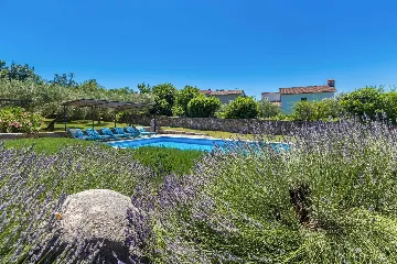 3-Bedroom House in Strilčići with Heated Pool