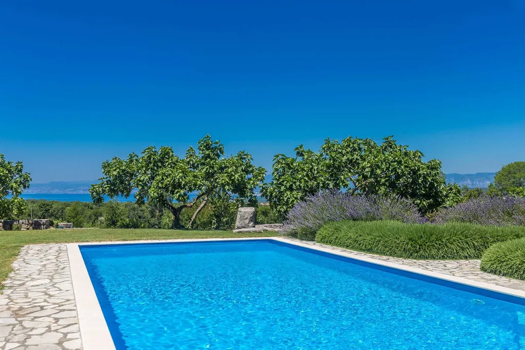 3-Bedroom House in Strilčići with Heated Pool