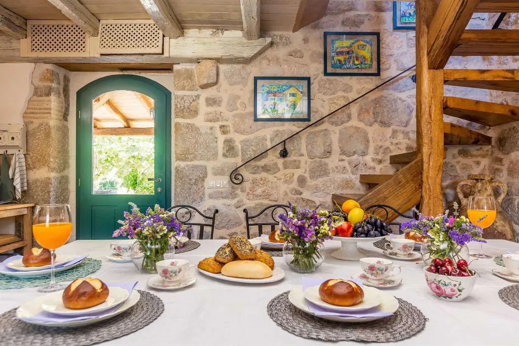 3-Bedroom House in Strilčići with Heated Pool