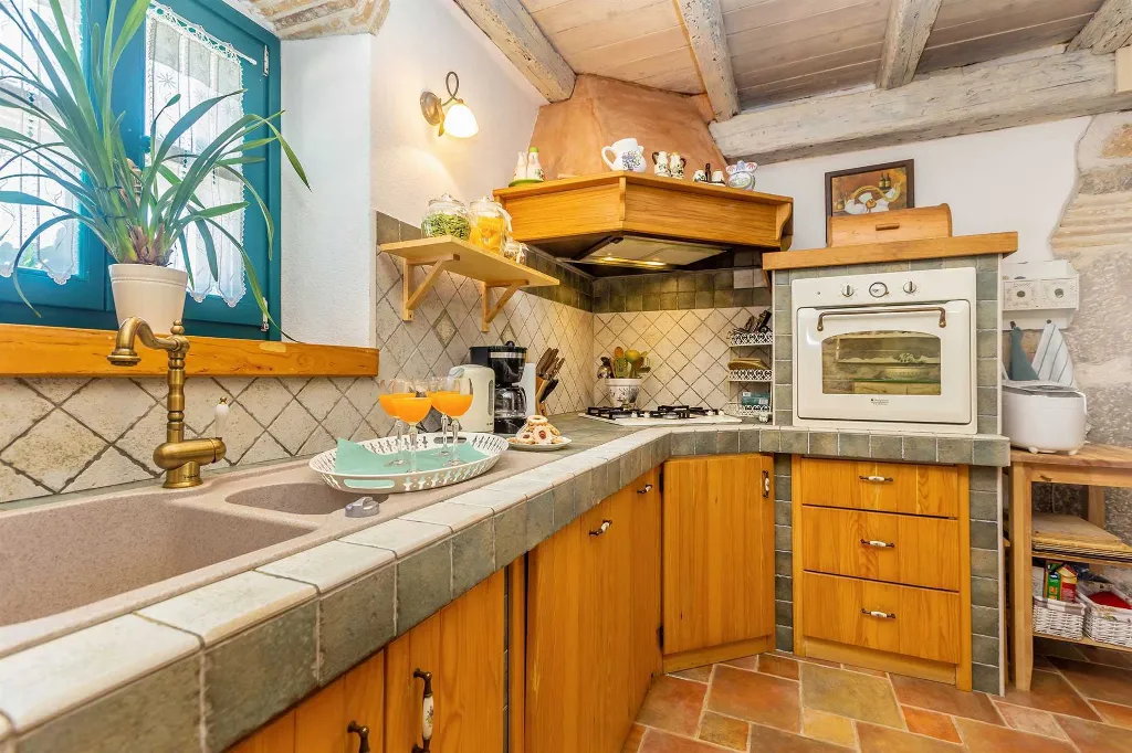 3-Bedroom House in Strilčići with Heated Pool