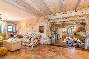 3-Bedroom House in Strilčići with Heated Pool