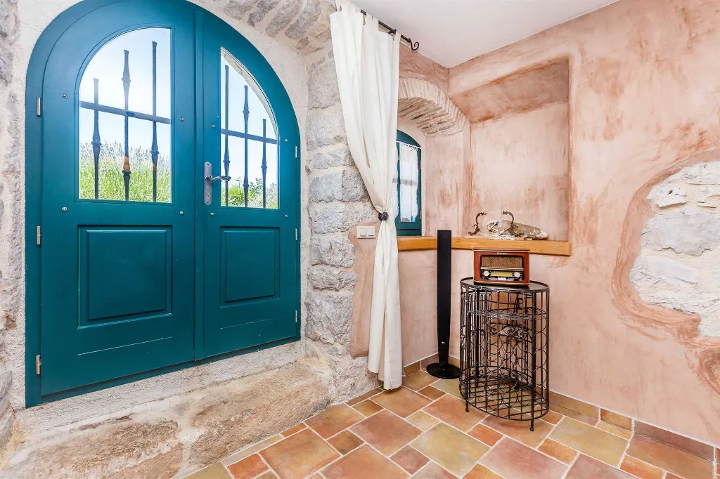 3-Bedroom House in Strilčići with Heated Pool