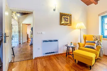 3-Bedroom House in Strilčići with Heated Pool