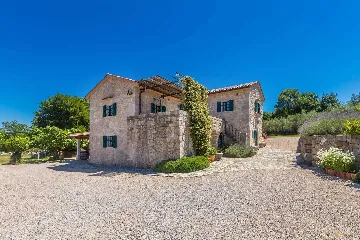 3-Bedroom House in Strilčići with Heated Pool