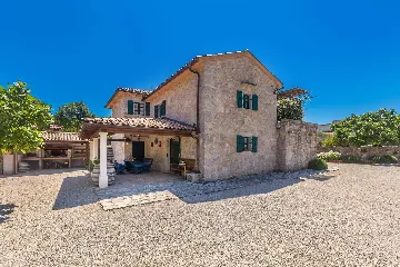 3-Bedroom House in Strilčići with Heated Pool