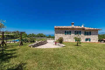 3-Bedroom House in Strilčići with Heated Pool