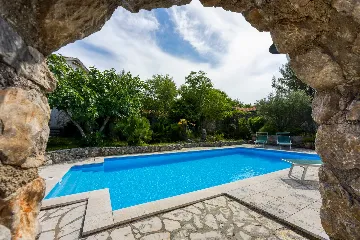 Villa with Private Pool in Bajčići for 6 Guests