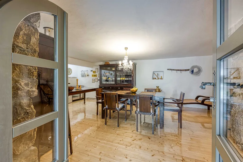 Villa with Private Pool in Bajčići for 6 Guests