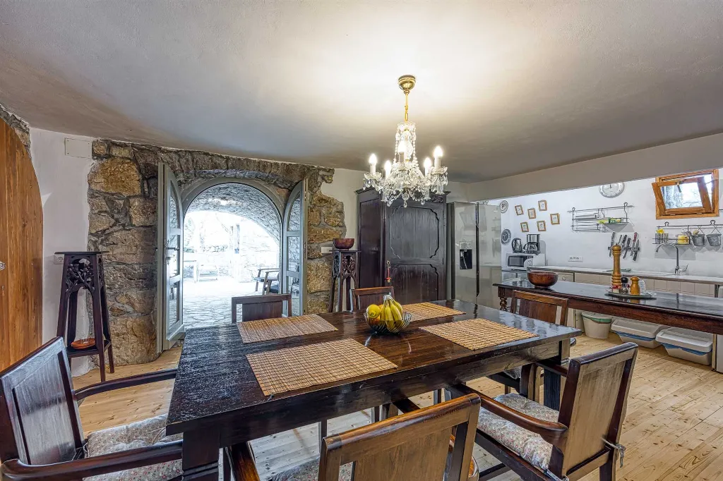 Villa with Private Pool in Bajčići for 6 Guests