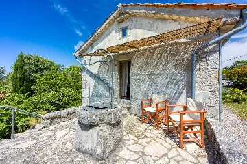 Villa with Private Pool in Bajčići for 6 Guests