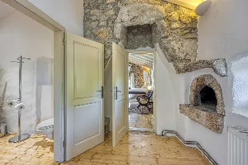 Villa with Private Pool in Bajčići for 6 Guests