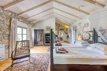 Villa with Private Pool in Bajčići for 6 Guests