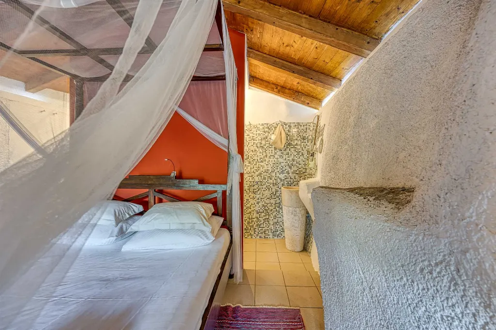 Villa with Private Pool in Bajčići for 6 Guests