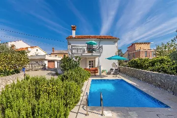 Family House in Kornić for Up to 8 Guests