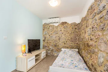 Family House in Kornić for Up to 8 Guests