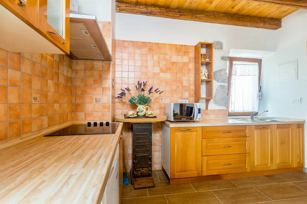 Family House in Kornić for Up to 8 Guests