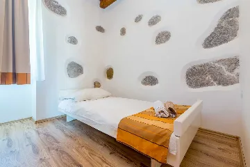 Family House in Kornić for Up to 8 Guests