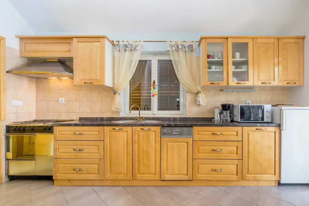 Family House in Kornić for Up to 8 Guests