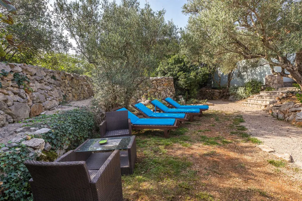 Family House in Kornić for Up to 8 Guests